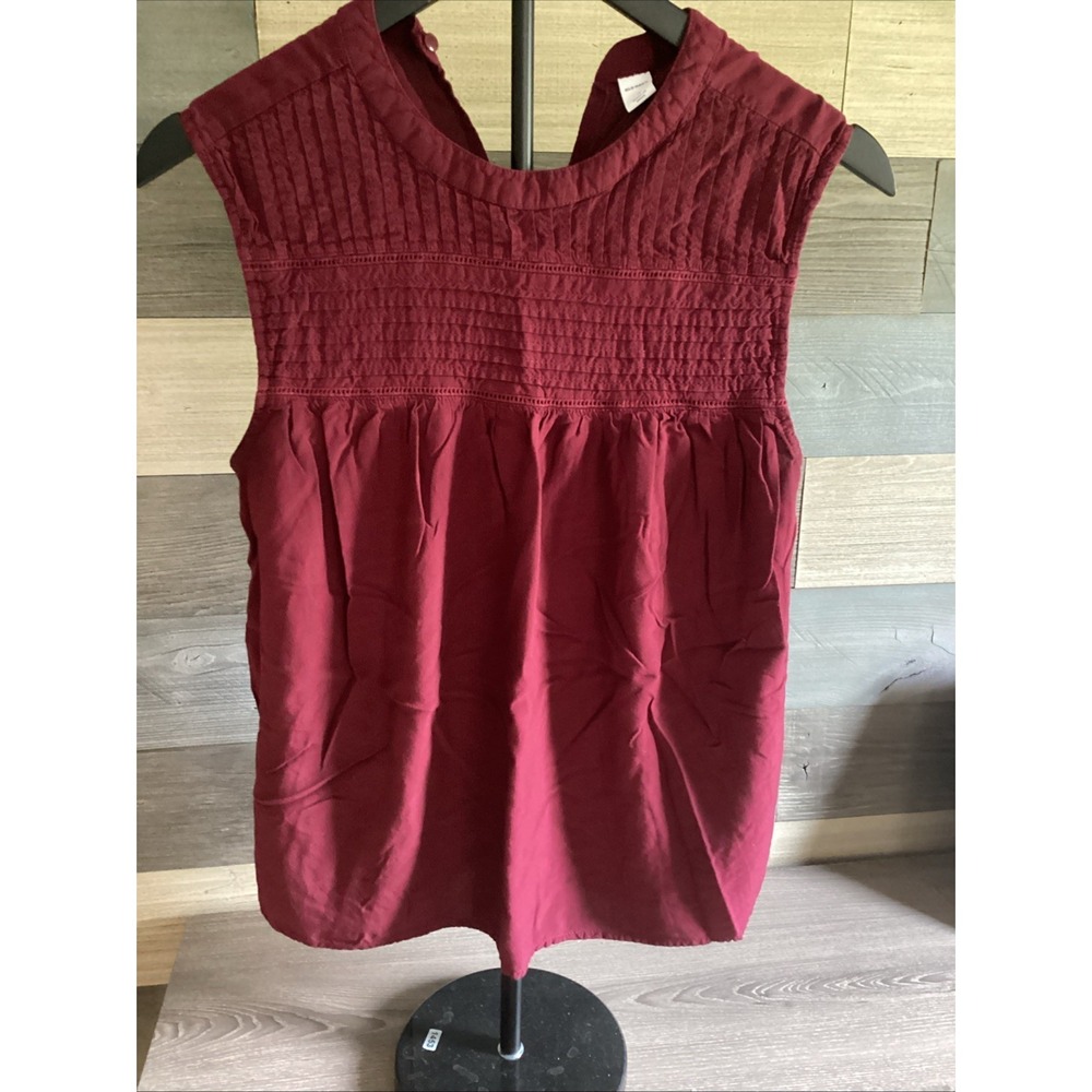 Old Navy Womans Red Smocked - Yoke Sleeveless Blouse Size Med